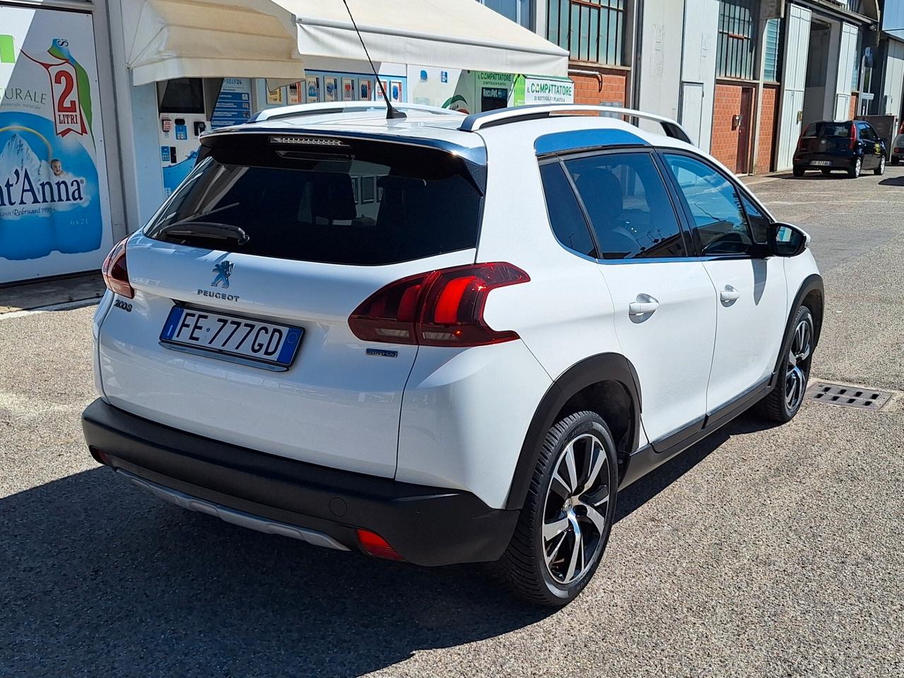 Peugeot 2008 BlueHDi 100 GT Line UNICAPROPIETARIA KM CERTIFICATI NAVI PELLE €6B