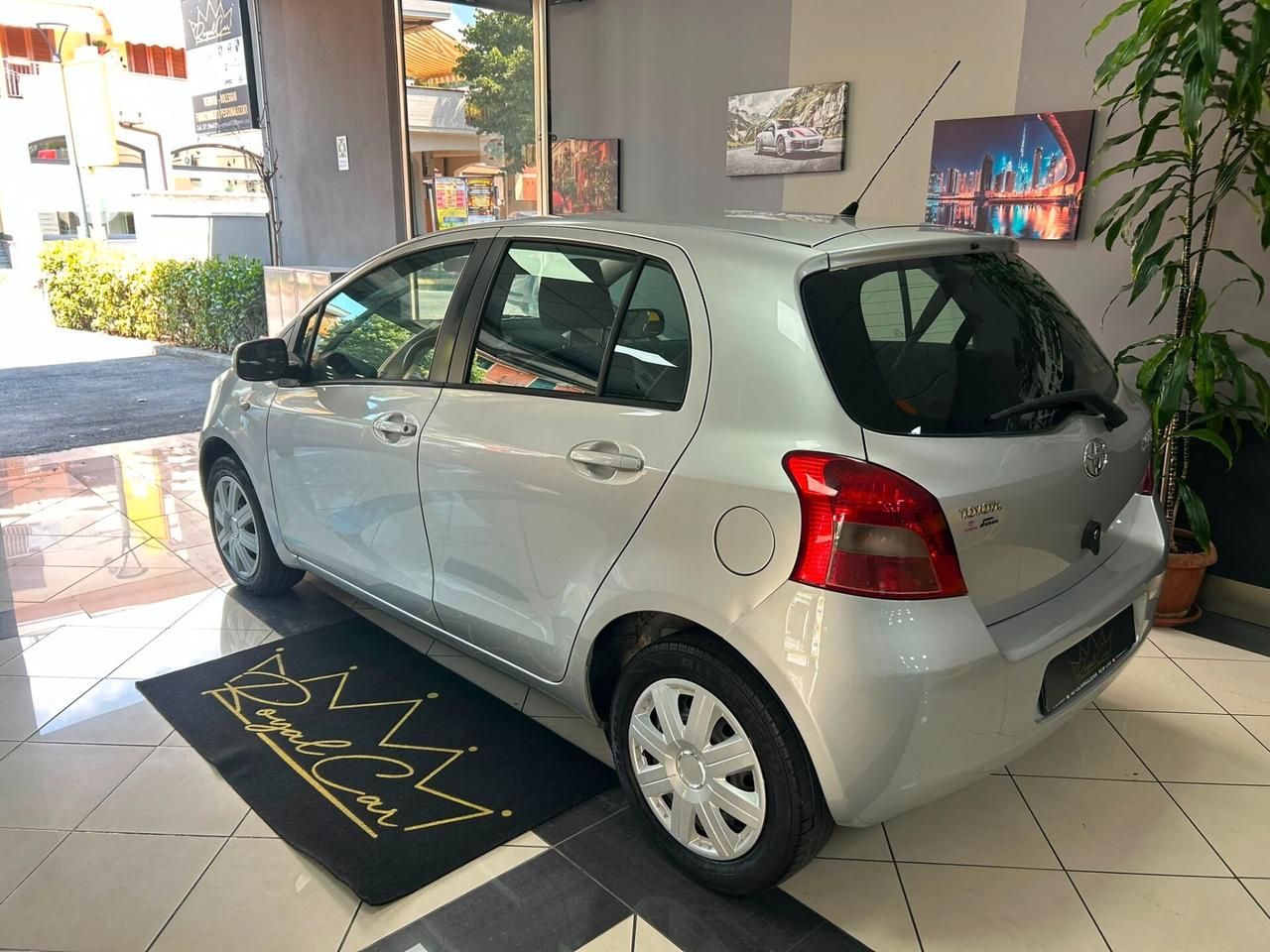 Toyota Yaris 1.0 5 porte
