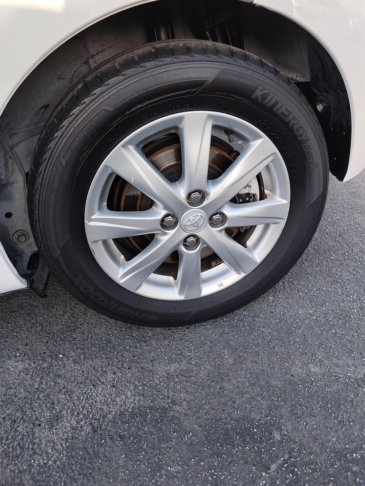 Toyota Yaris 1.5 Hybrid Lounge 07/2013