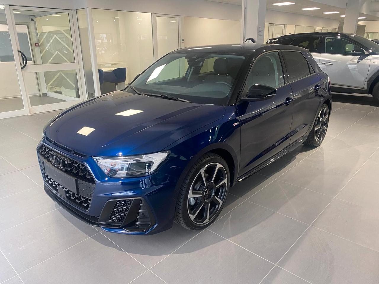 AUDI A1 2ª serie A1 SPB 30 TFSI Identity Black