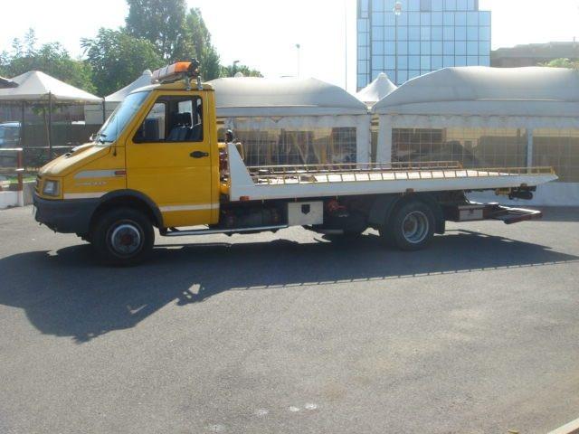 IVECO Daily TURBO 59.12 CARROATTREZZI PATENTE C