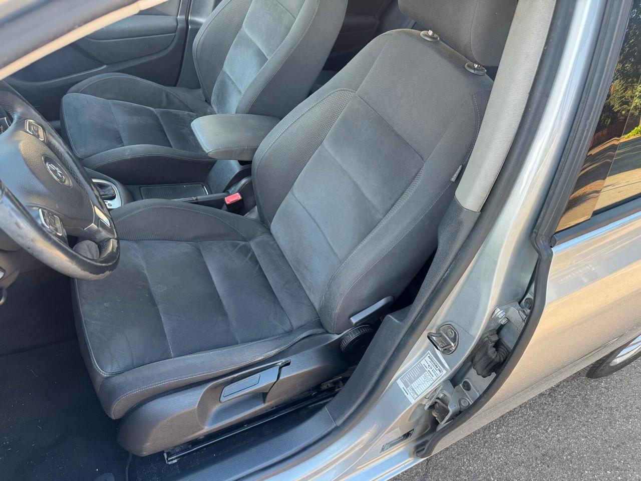 VW GOLF 1.6 TDI DSG 5p. NEOPATEN GARANZIA 12 MESI