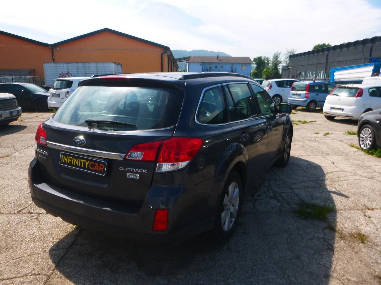 Subaru OUTBACK 2.0D Trend Limited