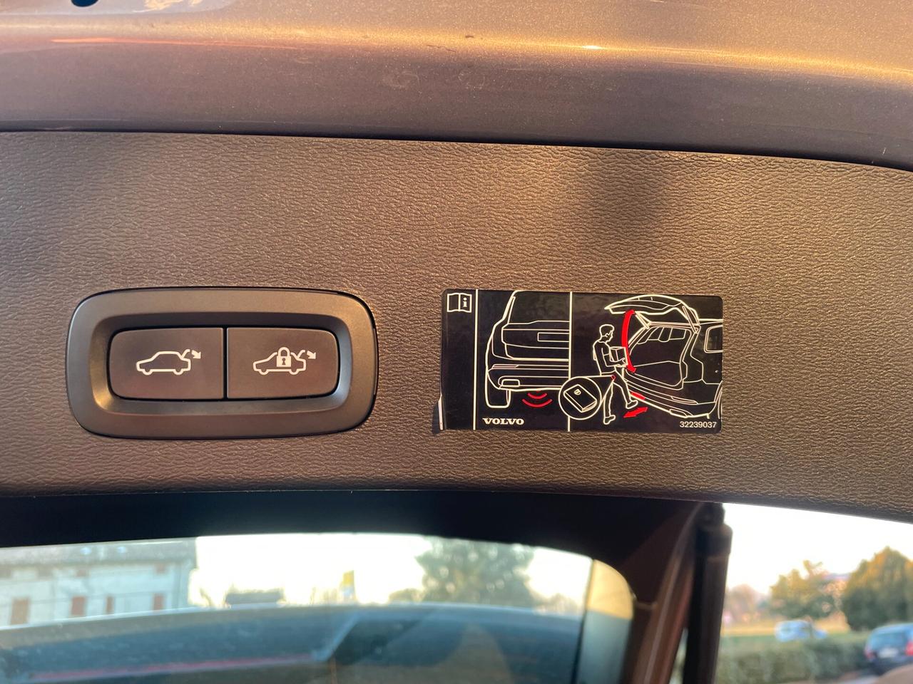 Volvo XC40 T4 Rech Plug-in Hyb Inscription Expr. PREZZO REALE