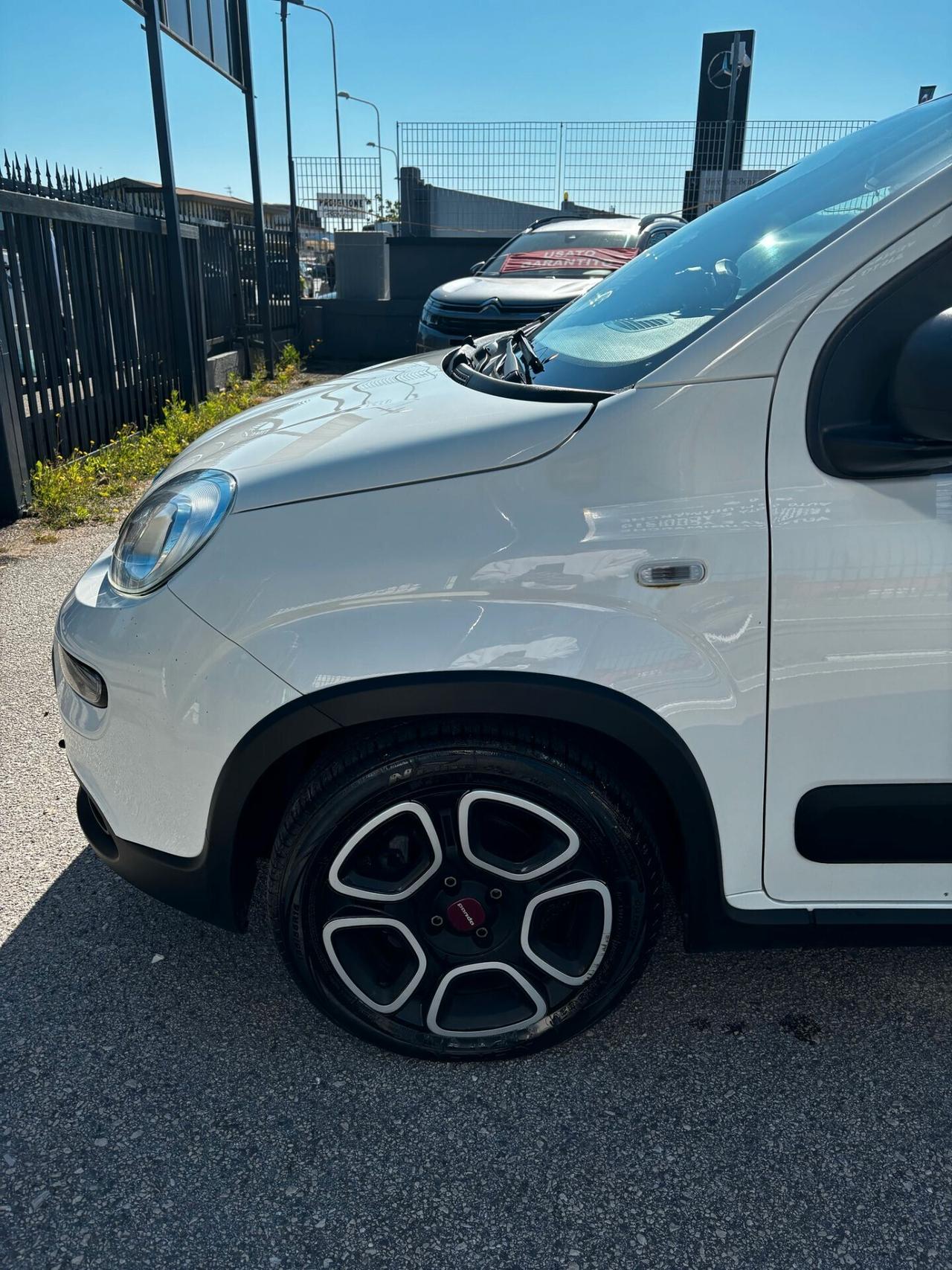 Fiat Panda 1.0 FireFly S&S Hybrid Sport