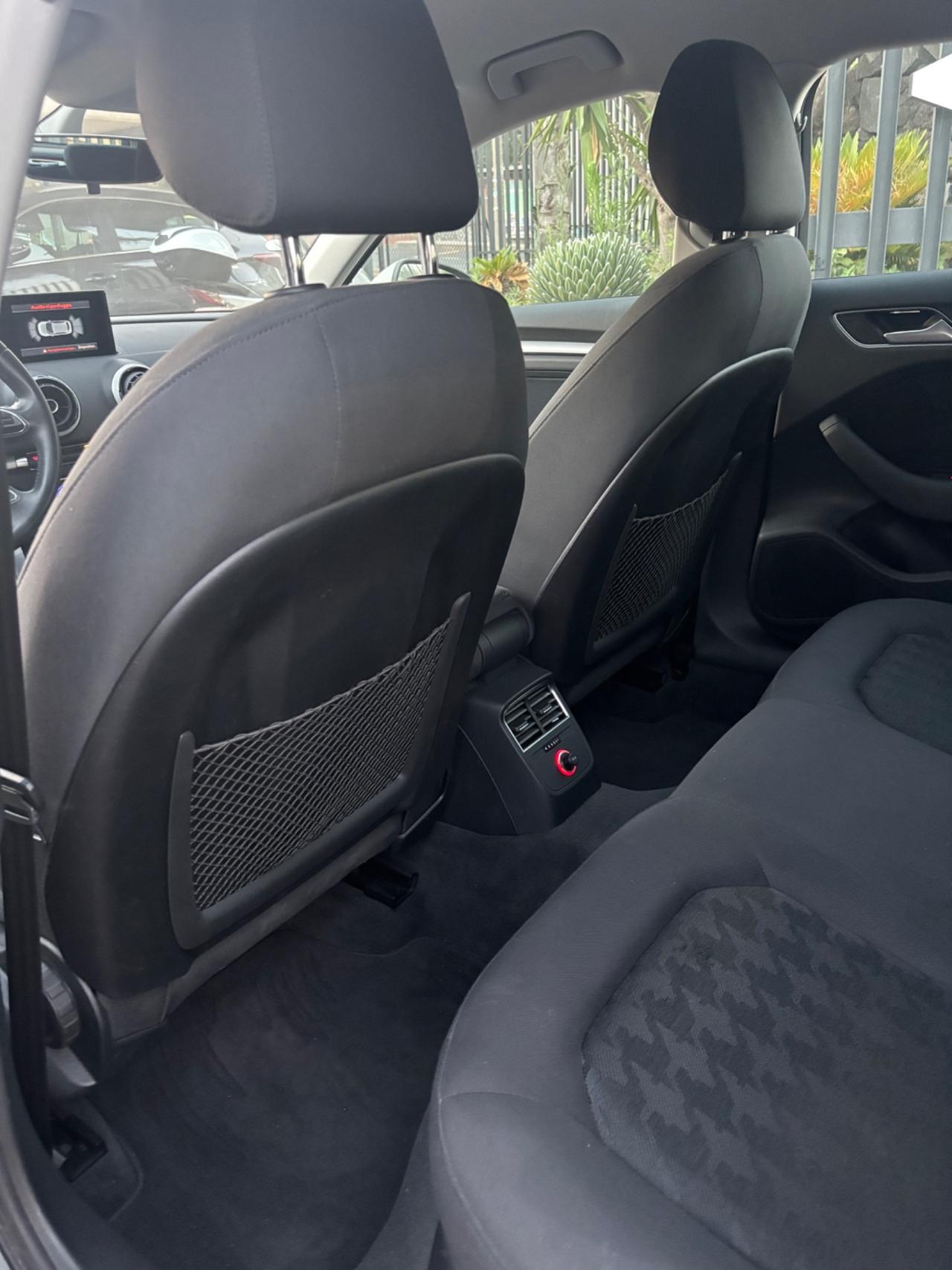 Audi A3 SPB 1.6 TDI clean diesel Ambiente