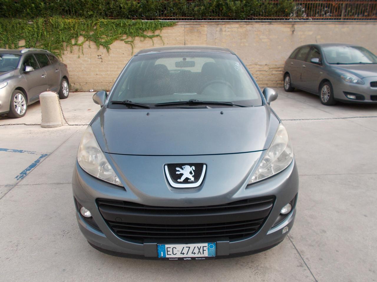 Peugeot 207 1.4 8V 75CV 5p. X Line