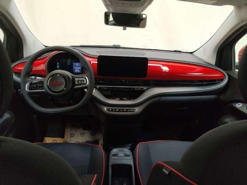 FIAT 500 500e 42 kWh (Red)