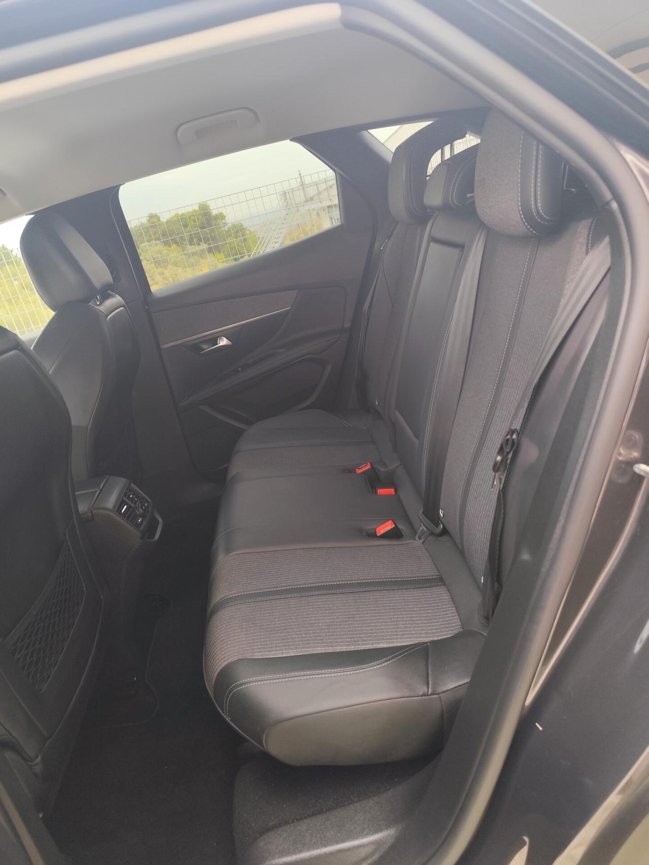 Peugeot 3008 BlueHDi 130 S&S EAT8 Allure Pack