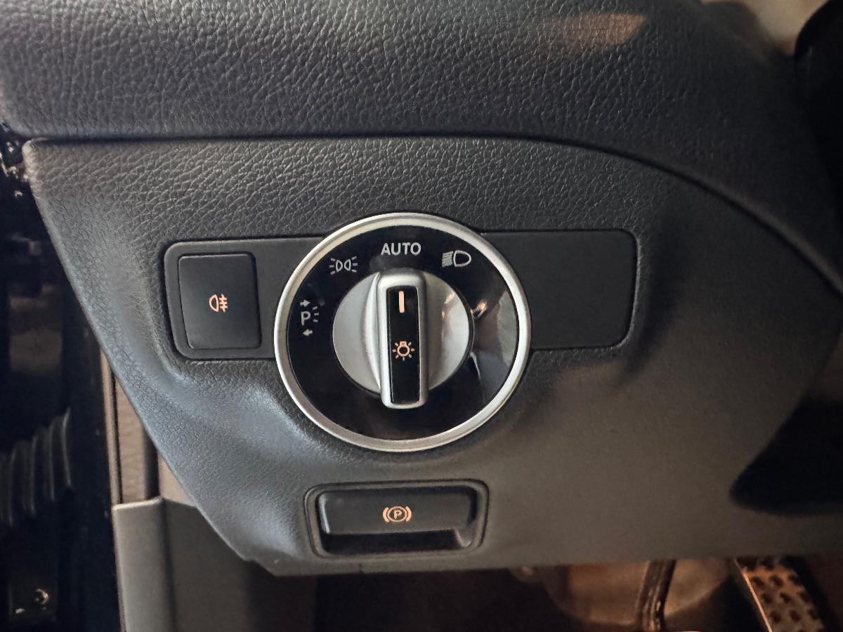 MERCEDES GLA 200 d Automatic AMG TETTO/ RETROCAMERA/ NAVI
