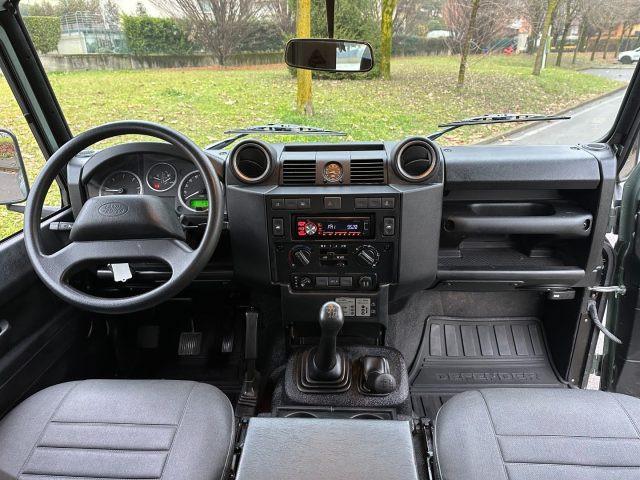 LAND ROVER Defender 90 2.2 TD4 Station Wagon NEOPATENTATI