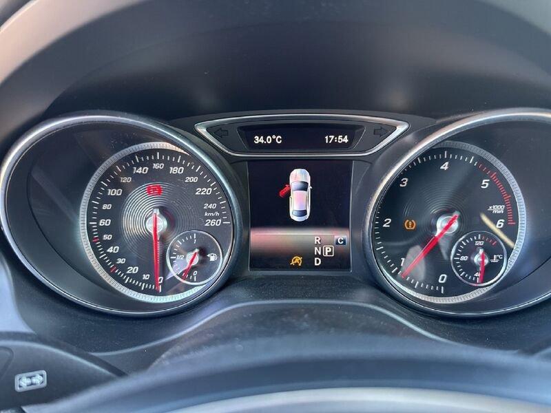 Mercedes-Benz CLA 200 d Automatic Business Coupe