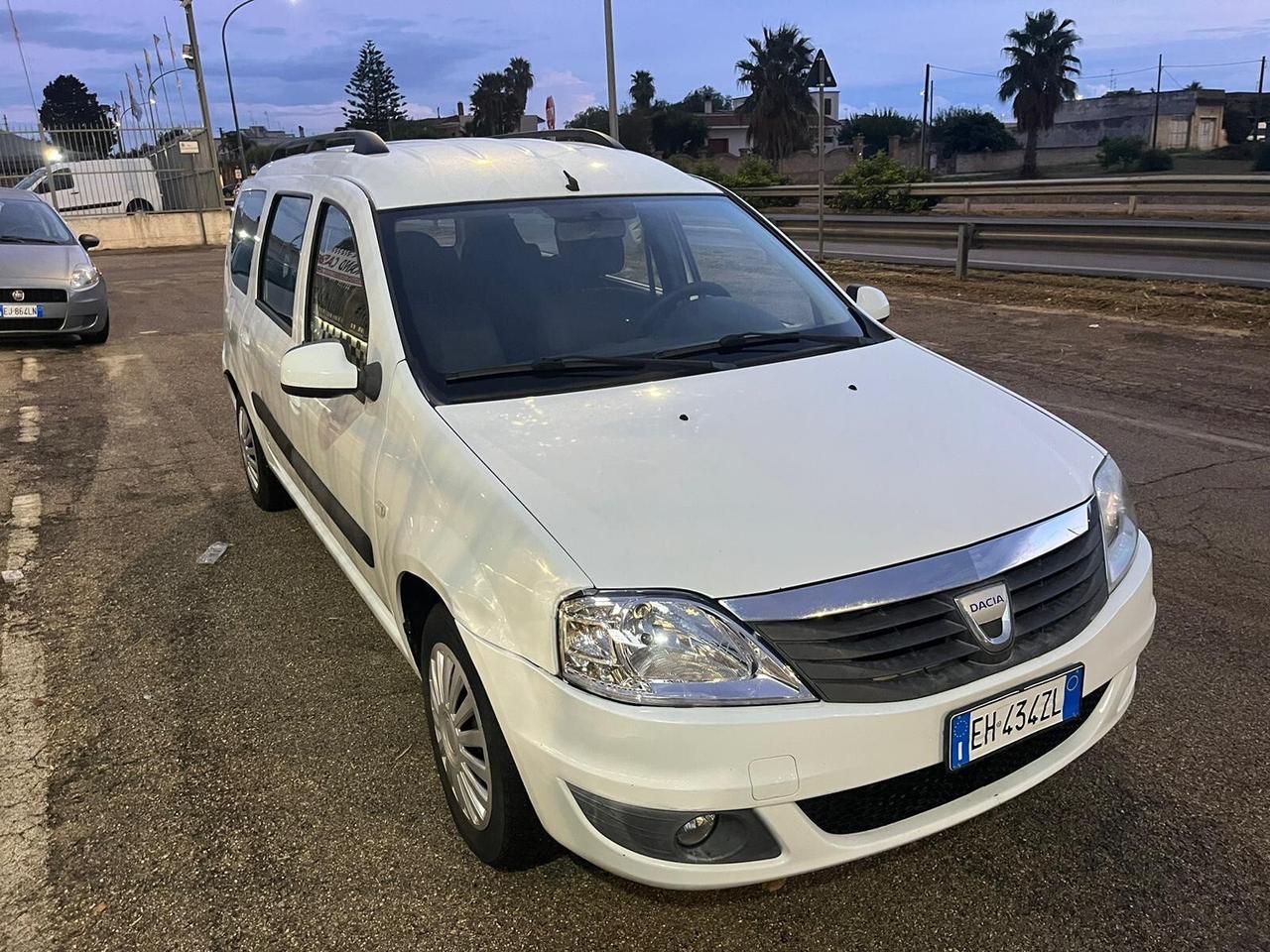 Dacia Logan MCV 1.5 dCi 90CV Lauréate 2011