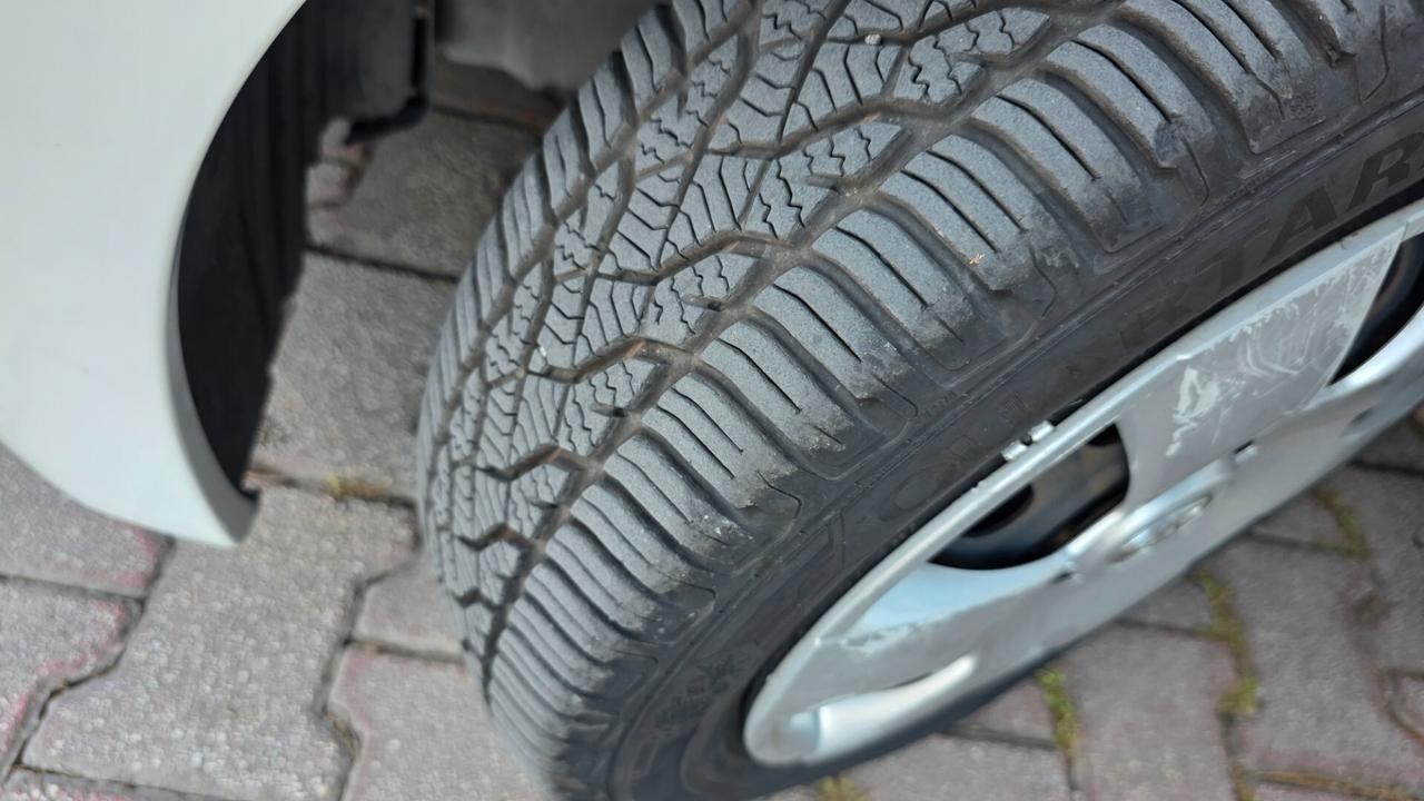 Toyota Aygo 1.0 12V VVT-i 5 porte Lounge Connect MMT