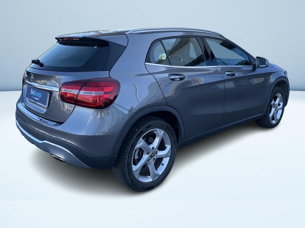 Mercedes GLA 180 180 Sport 7G-DCT