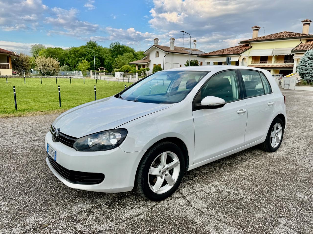 Volkswagen Golf 1.6 TDI DPF 5p. Highline
