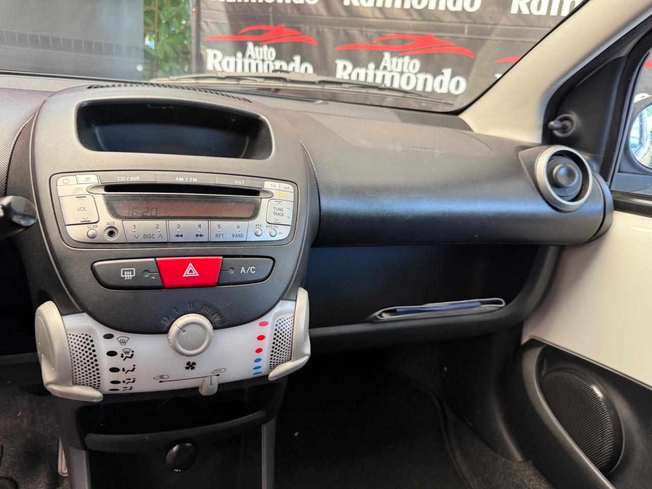 Peugeot 107 Benzina 5 Porte
