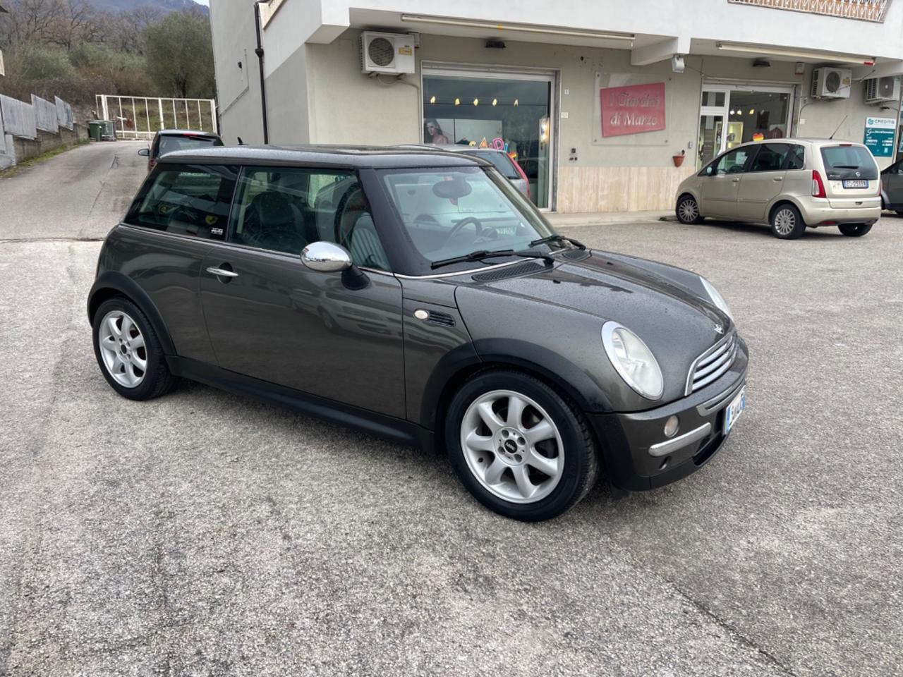 Mini 1.4 tdi One D Park Lane garanzia ok neopatentati