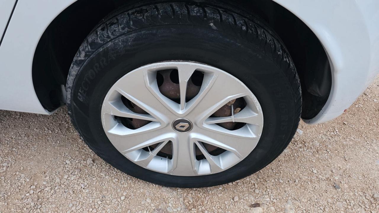 RENAULT CLIO 1.5 DCI 90CV LIFE 2019 (AUTOCARRO 4P) € 6.900,00