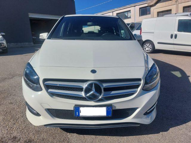 MERCEDES-BENZ B 180 d Automatic Premium