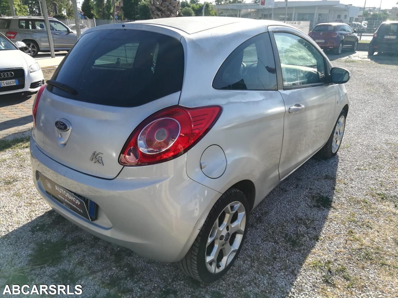 FORD - Ka - 1.2 8V 69CV Titanium - NEOPATENTATI -