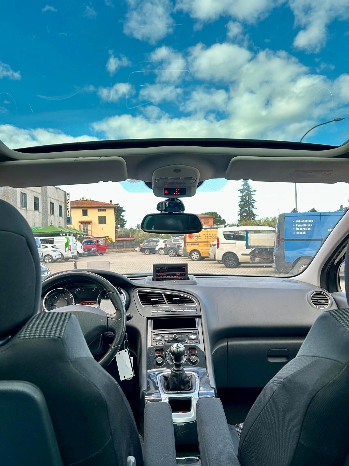 Peugeot 5008 1.6 HDi 112CV Féline 7 POSTI - ok neopatentato