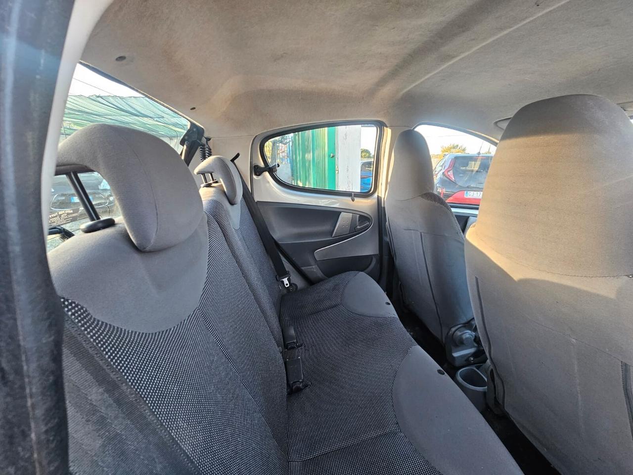 Peugeot 107 1.4 HDi 5p. Sweet Years