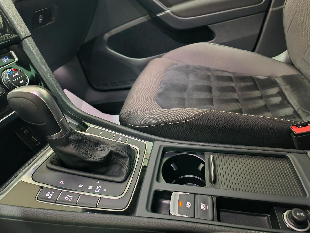 Volkswagen Golf 1.6 TDI 5p. Highline BlueMotion Technology