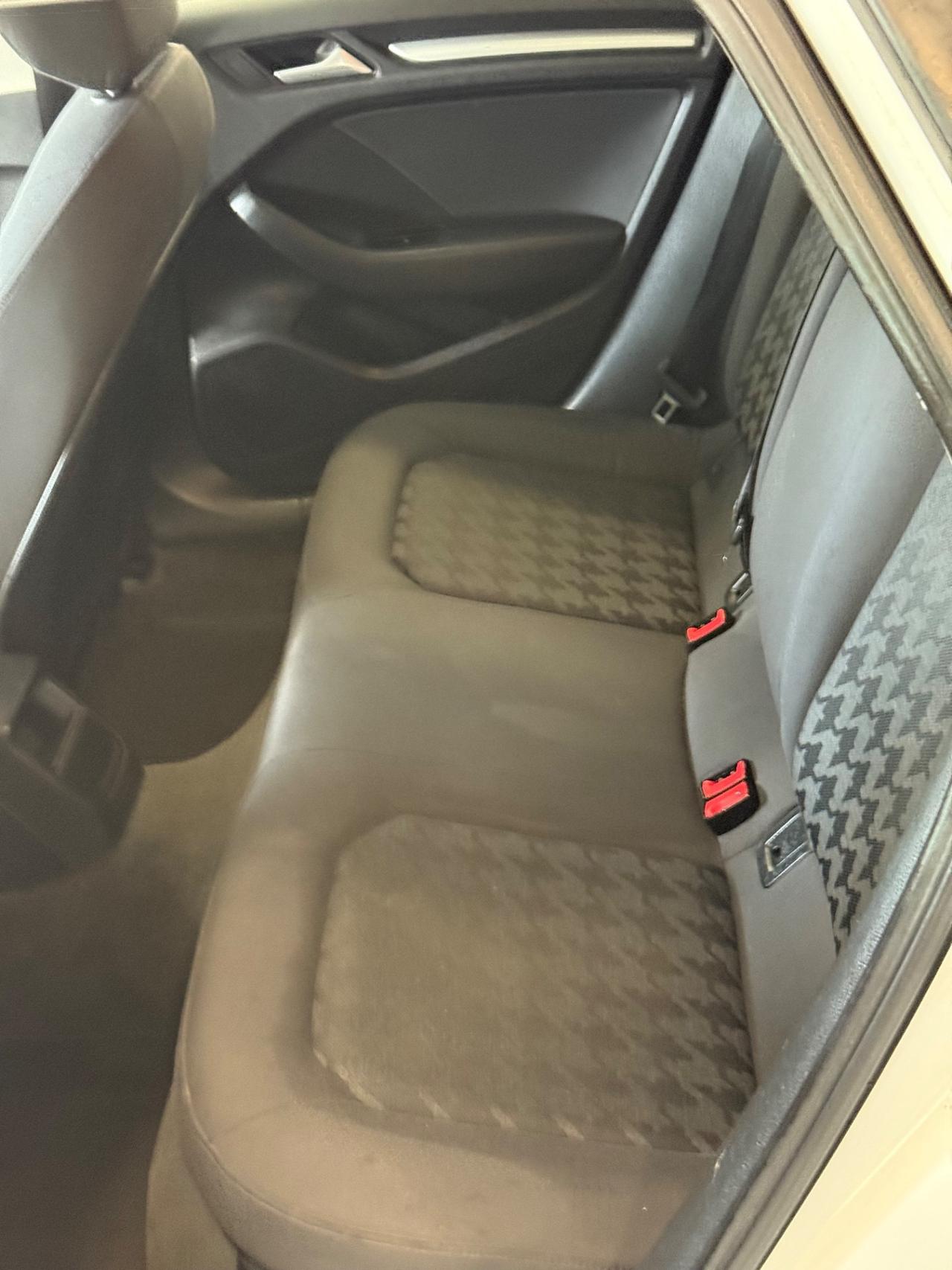 Audi A3 SPB 1.6 TDI ultra Attraction