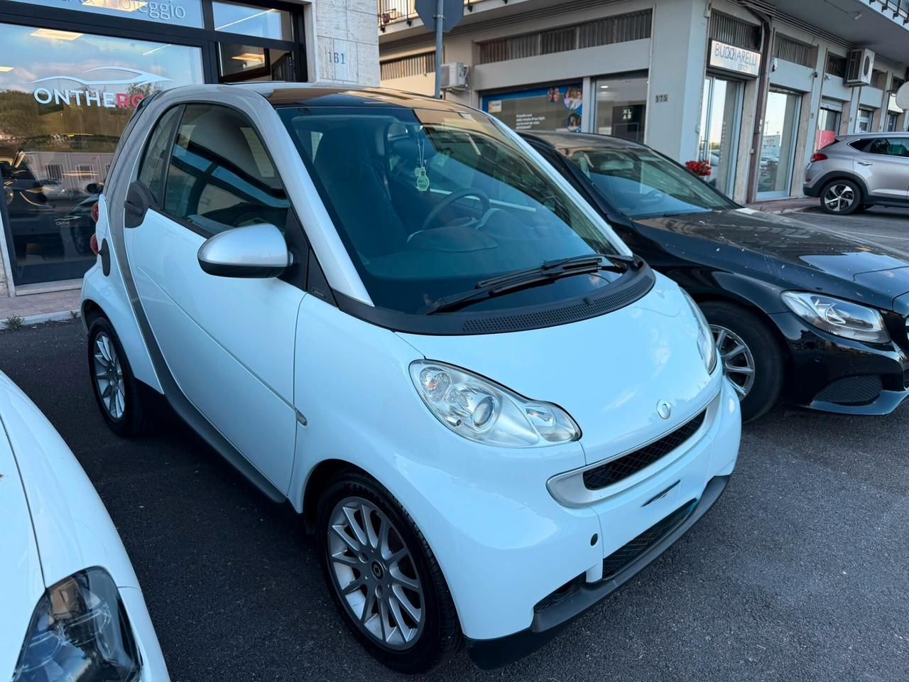Smart ForTwo 1000 62 kW coupé passion
