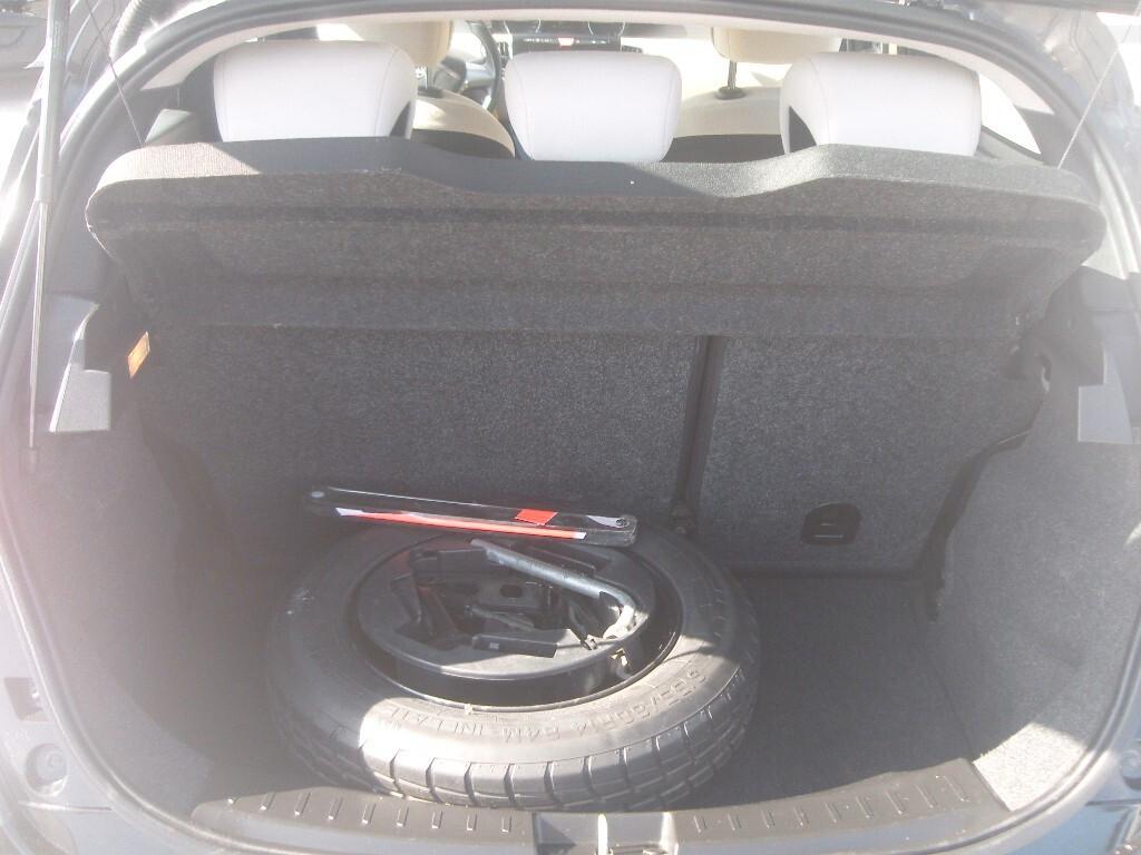 Lancia Ypsilon 1.2 69 CV 5 porte GPL Gold - 2014