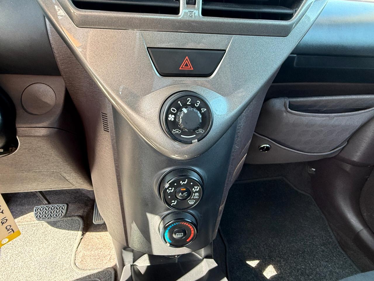 Toyota iQ 1.0 Multidrive