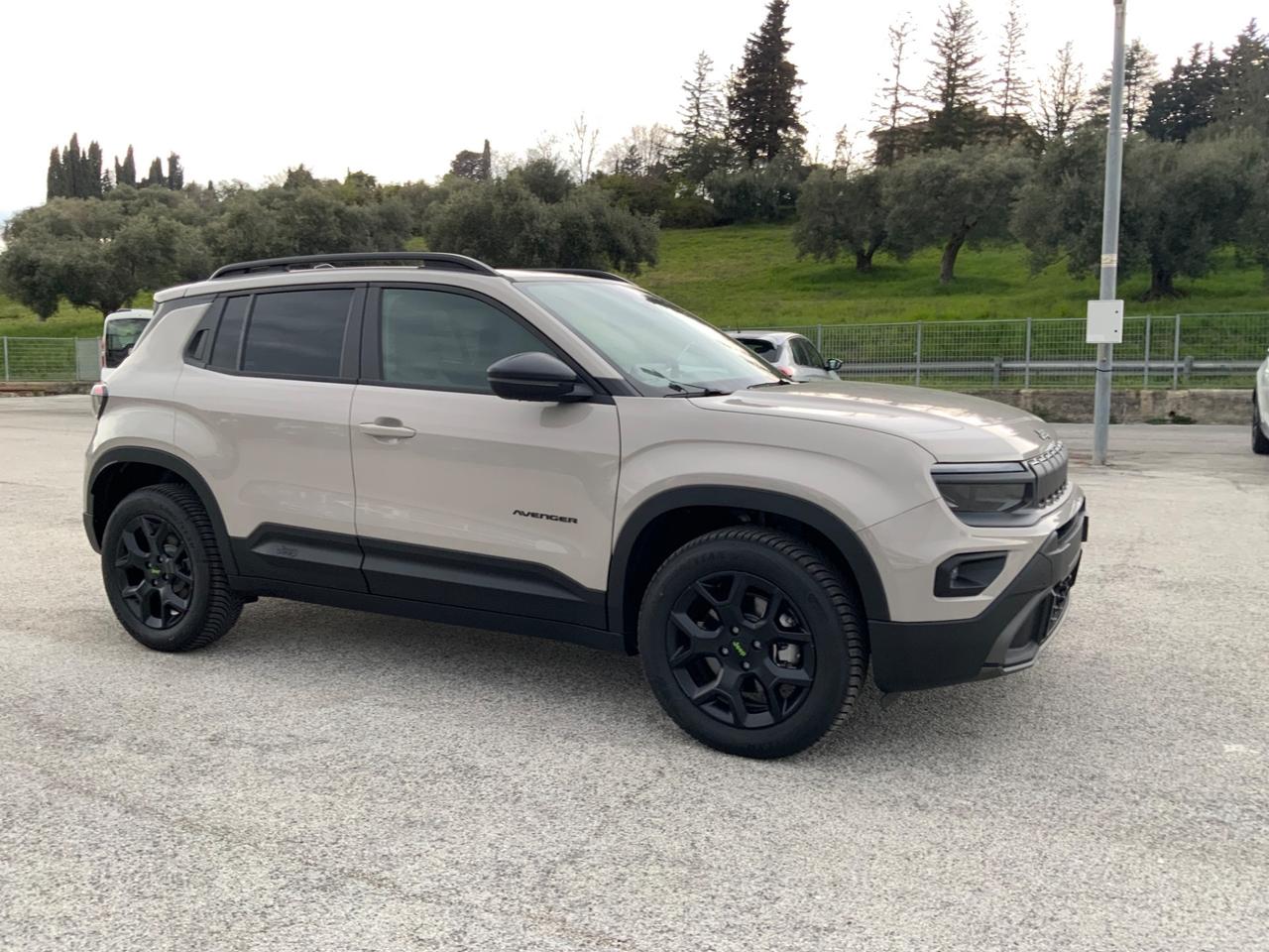 Jeep Avenger 1.2 Turbo 136 CV MHEV 4xe Upland