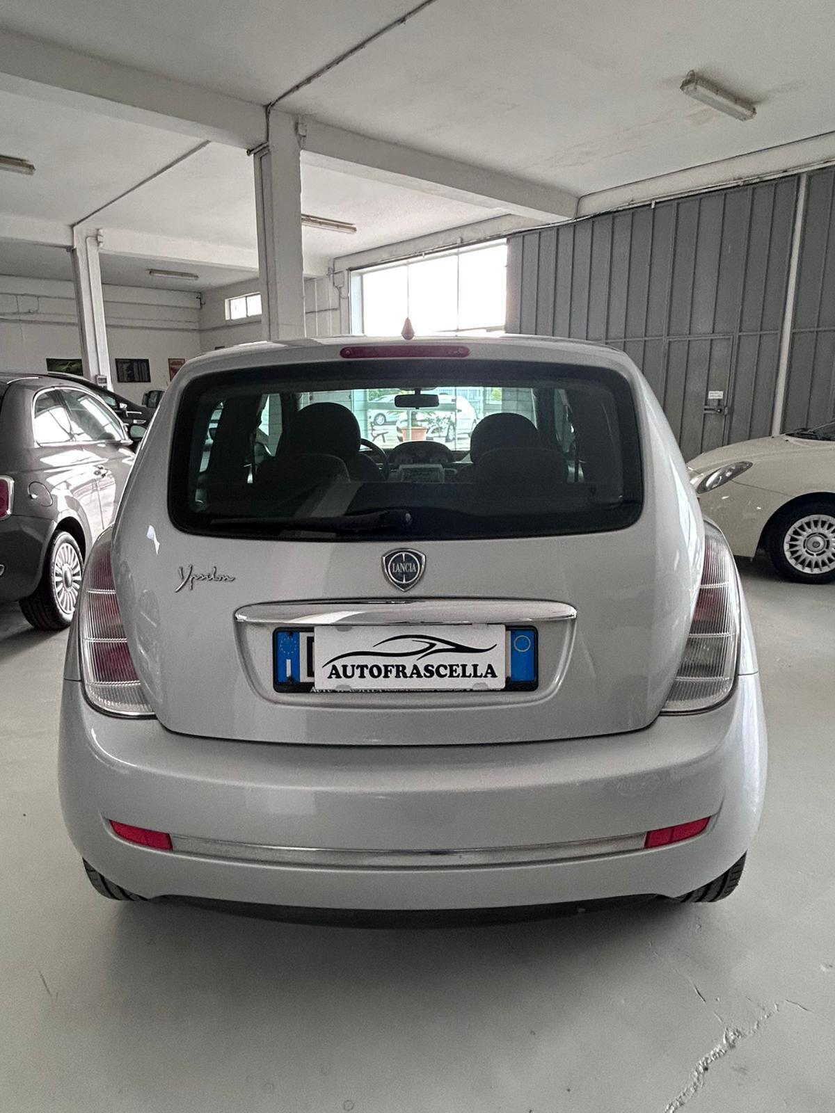 Lancia Ypsilon 1.2 Argento