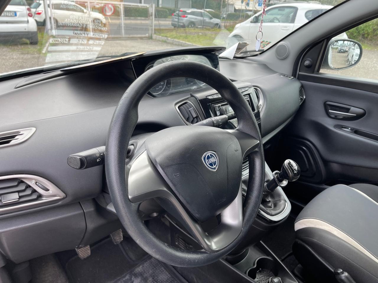 Lancia Ypsilon 1.2 69 CV 5 porte Elle