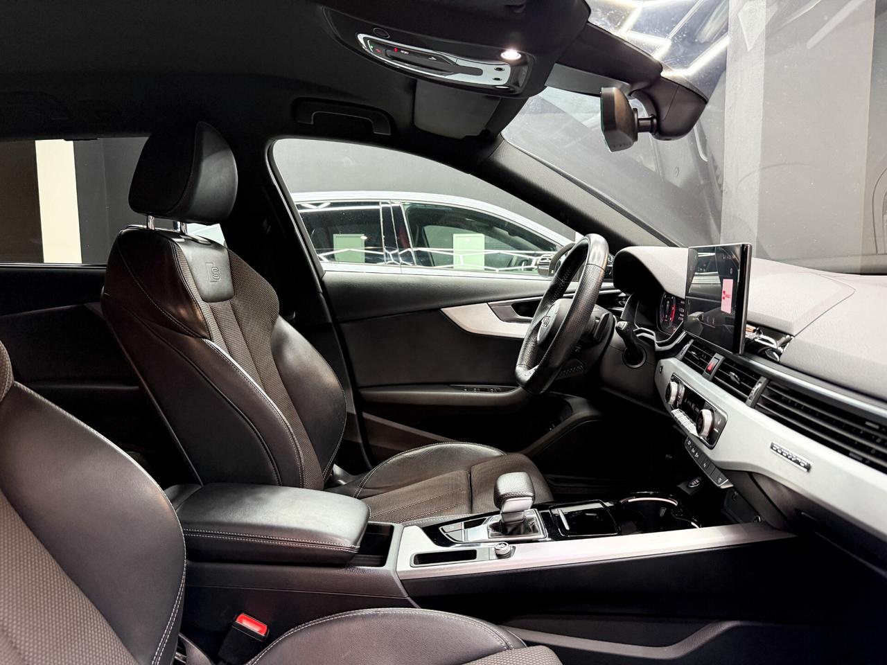 Audi A4 2.0 TDI QUATTRO 190CV SLine Stronic