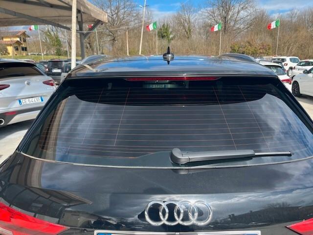 Audi Q3 35 TDI S tronic Business Advanced
