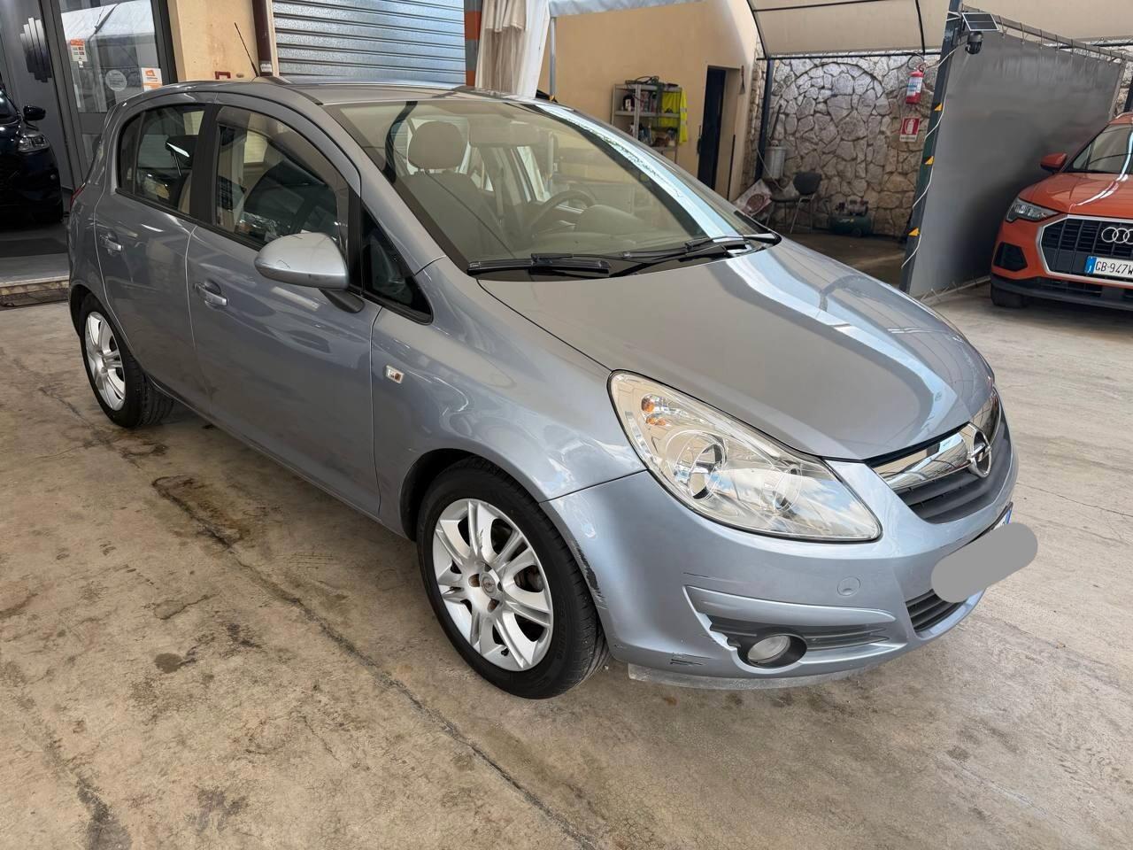 Opel Corsa 2010 1.3 75 5pt Targhe nuove