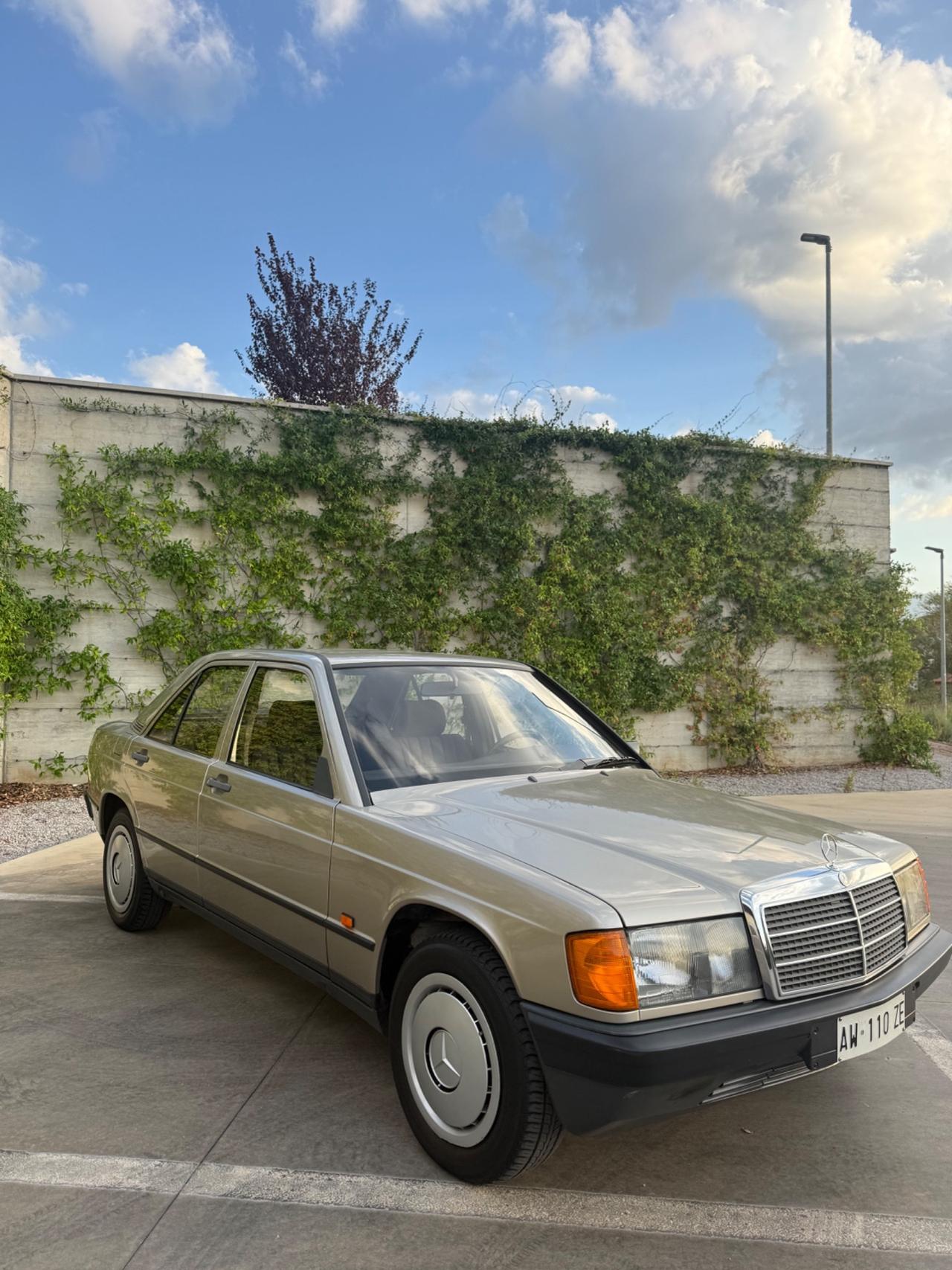 Mercedes-benz 190 2.0 E