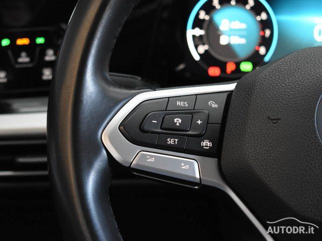 VOLKSWAGEN Golf 1.5 TGI 130cv DSG Life VIRTUAL CARPLAY ACC KM CERT