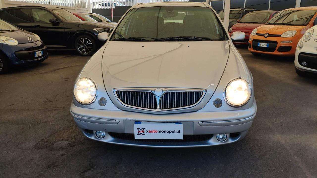 Lancia Lybra 1.9 JTD cat Station Wagon LX