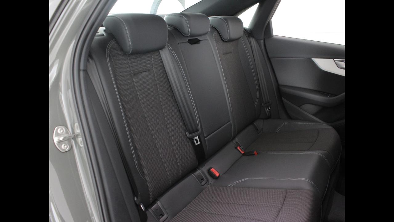 Audi Audi A4 S line edition 35 TDI 120(163) kW(CV) S tronic