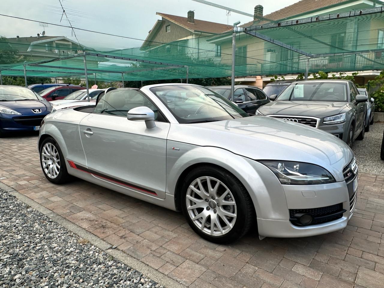 Audi TT Roadster 2.0 TFSI ADVANCED PLUS CABRIO