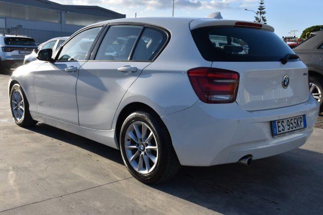 BMW 116 d 5p. Urban *TETTO, SEDILI RISCALDATI*