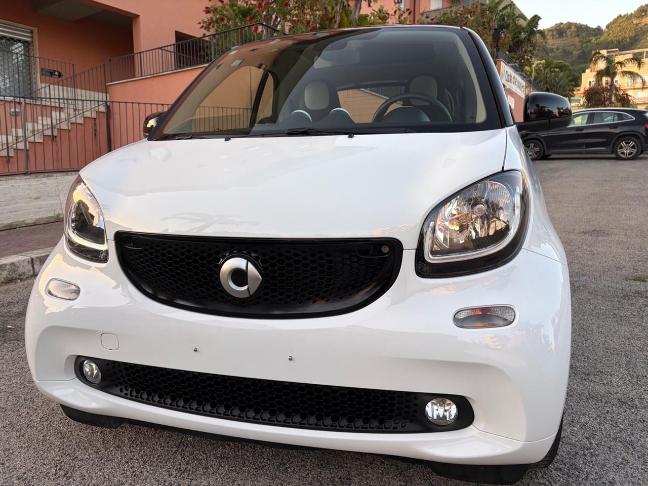 Smart ForTwo 1000 62 kW coupé passion