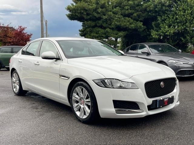 Jaguar XF 2.0 D 180 CV AWD aut. Prestige