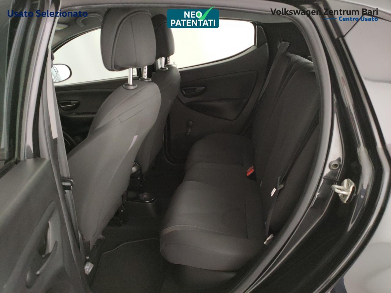 Lancia Ypsilon 1.0 firefly hybrid gold s&s 70cv