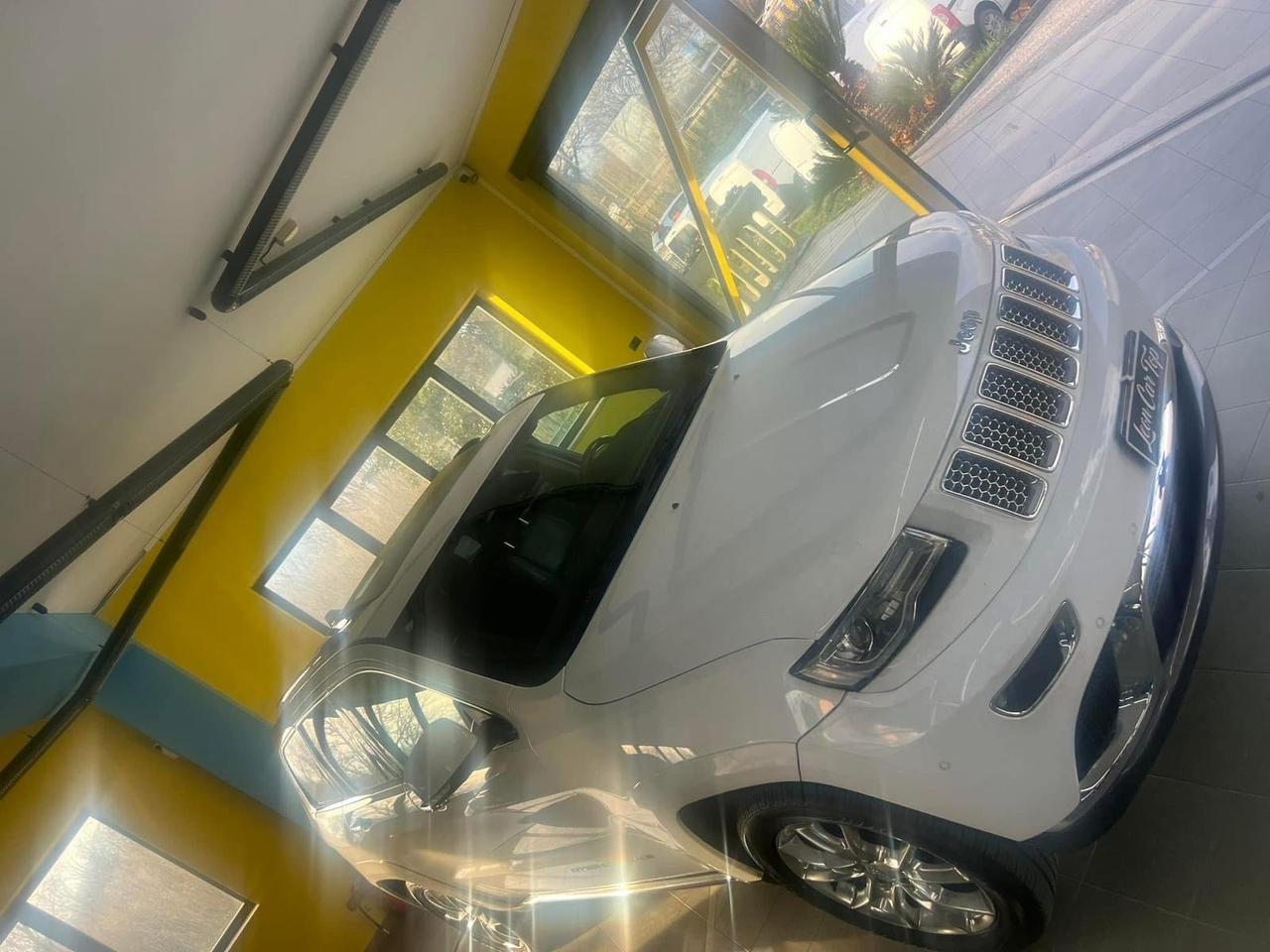 Jeep Grand Cherokee 3.0 V6 CRD 250 CV Multijet II Summit accetto permute e finanziamenti