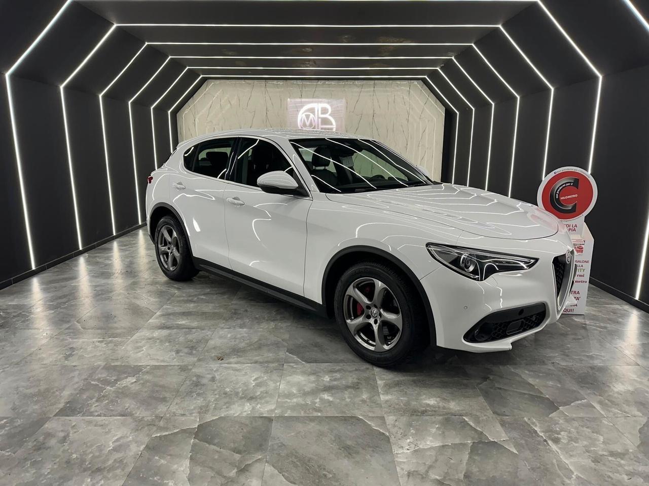 Alfa Romeo Stelvio 2.2 Turbodiesel 180 CV AT8 RWD Super