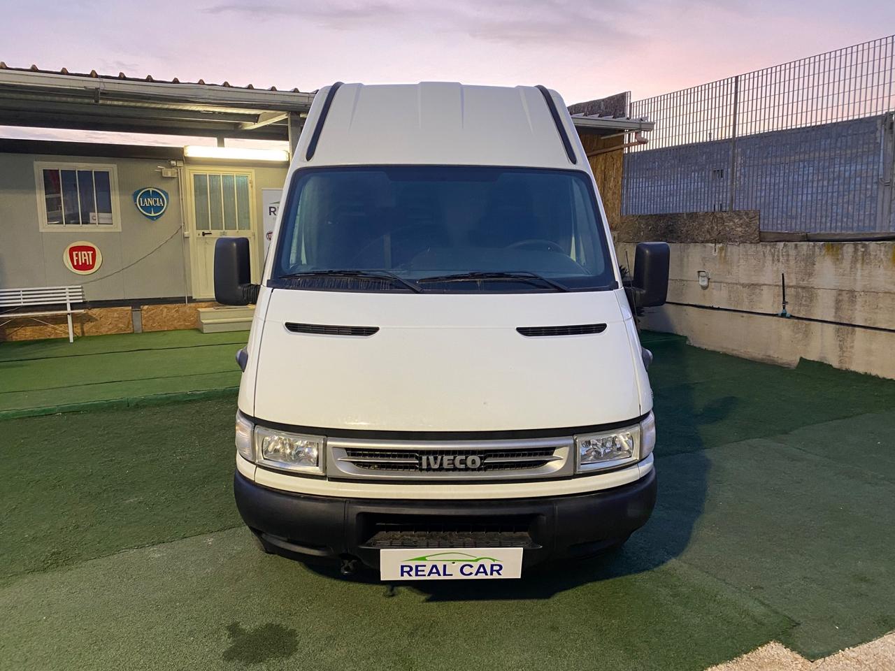 Iveco Daily 3.0 35C14 Gemellato